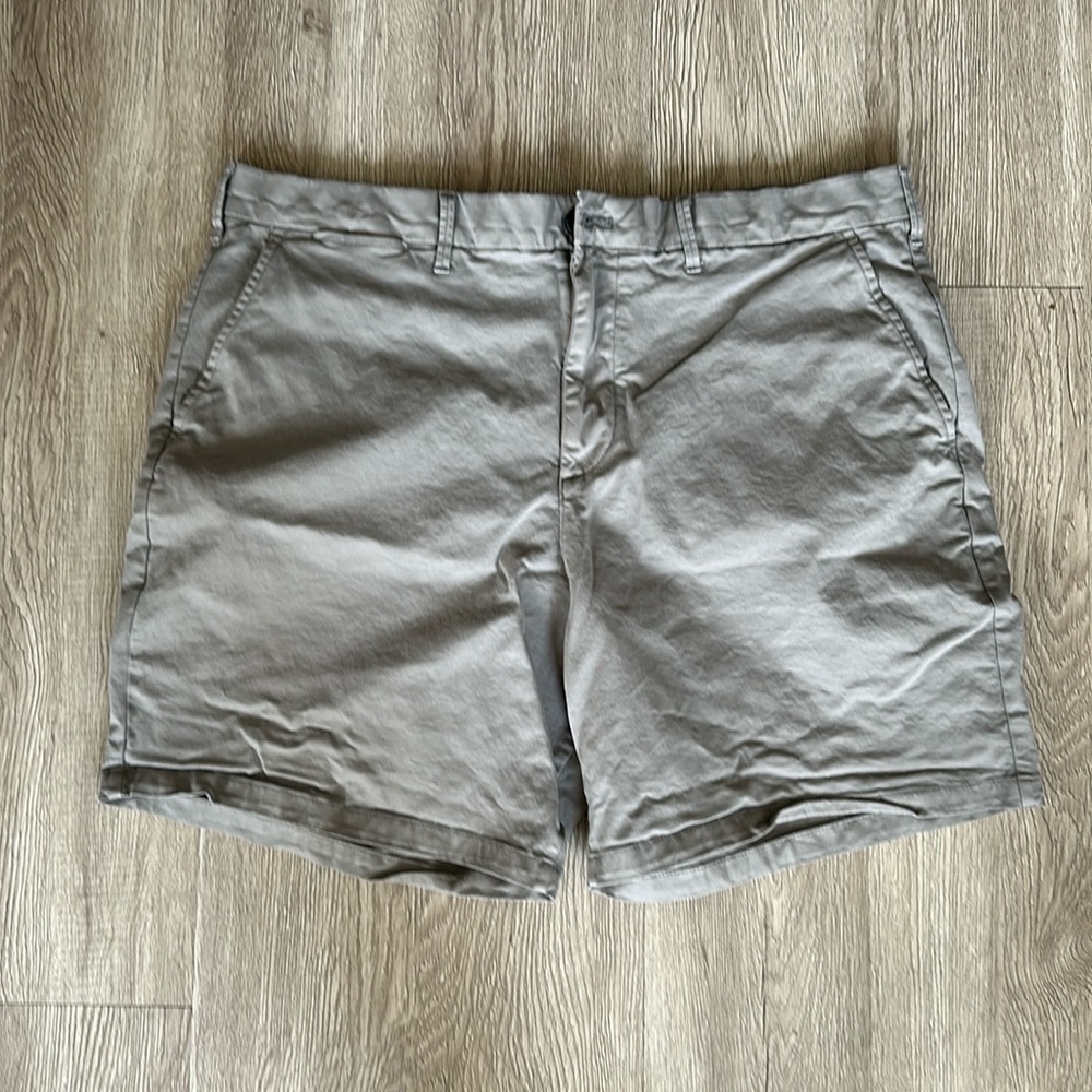 Men’s GAP chino short
